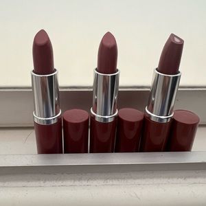 Lipsticks Clinique brand.